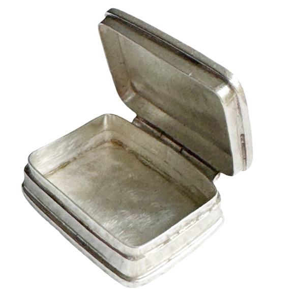 Silver Engraved Hinged Box - Picture 12 of 16